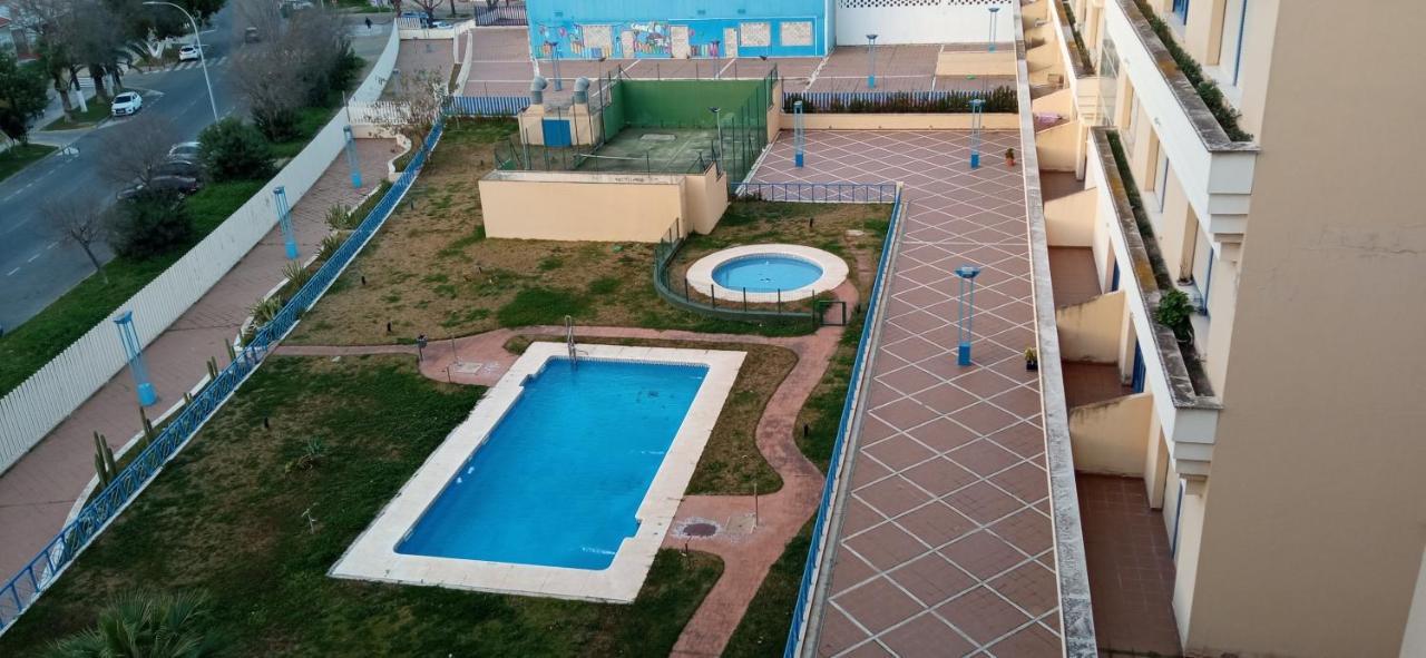 Fibes Lux Sevilla Este. Екстериор снимка