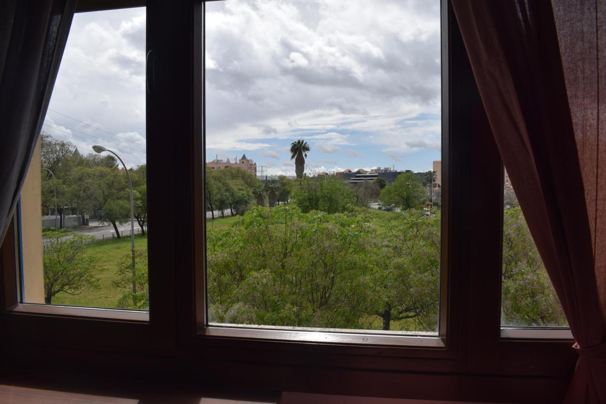 Fibes Lux Sevilla Este. Екстериор снимка